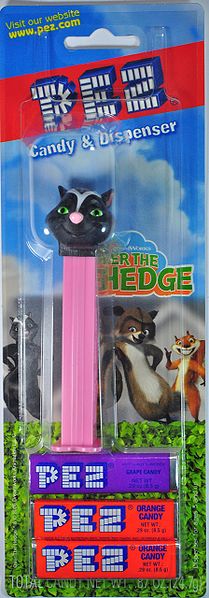 File:MOC-OverTheHedge.jpg